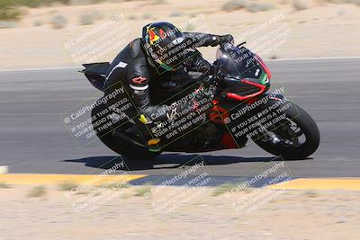 media/Oct-01-2023-SoCal Trackdays (Sun) [[4c570cc352]]/Turn 7 Inside (11am)/